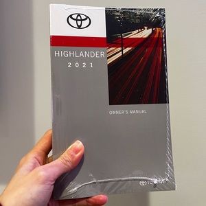 [Brand New] 2021 Toyota Highlander Owner’s Manual